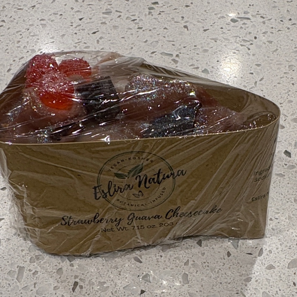 Eslira Natura Strawberry Guava Cheesecake Soap